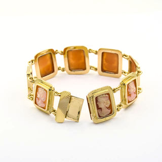 Armband aus 750 Gelbgold mit Kamee/Gemme, nachhaltiger second hand Schmuck perfekt aufgearbeitet