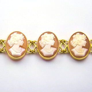 Armband aus 750 Gelbgold mit Kamee/Gemme, nachhaltiger second hand Schmuck perfekt aufgearbeitet