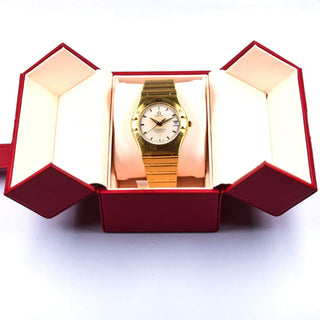 Omega Armbanduhr Constellation 95 Automatik mit Datumsanzeige und Chronometer, Leuchtindizes und Schnellschaltung, gebrauchte Luxusuhr im Top-Zustand