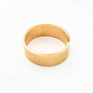 Armreif aus 750 Gelbgold, nachhaltiger second hand Schmuck perfekt aufgearbeitet