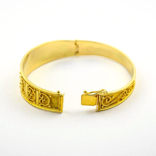 Armreif aus 750 Gelbgold, nachhaltiger second hand Schmuck perfekt aufgearbeitet