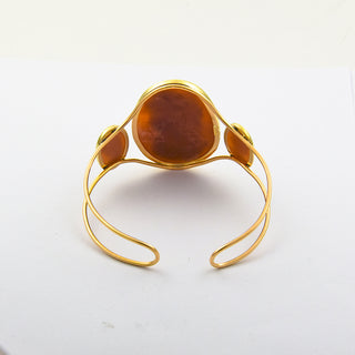 Armspange aus 750 Gelbgold mit Kamee/Gemme, nachhaltiger second hand Schmuck perfekt aufgearbeitet