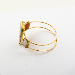 Armspange aus 750 Gelbgold mit Kamee/Gemme, nachhaltiger second hand Schmuck perfekt aufgearbeitet