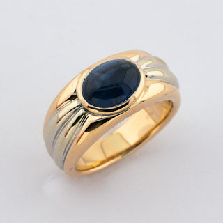 Saphirring aus 750 Rot- und Weißgold, nachhaltiger second hand Schmuck perfekt aufgearbeitet