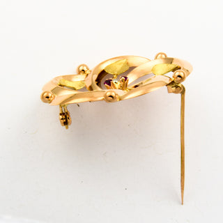 Brosche aus 750 Gelbgold mit Rubin, nachhaltiger second hand Schmuck perfekt aufgearbeitet