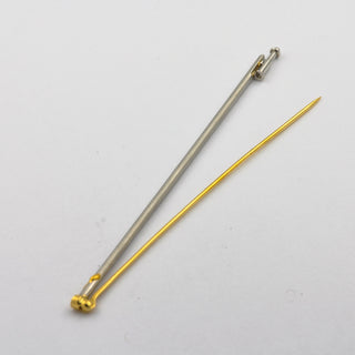 Brosche aus 950 Platin/750 Gold mit Brillant, neuwertig, nachhaltiger second hand Schmuck perfekt aufgearbeitet