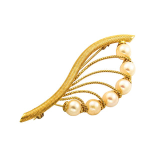 Brosche aus 750 Roségold mit Perle, nachhaltiger second hand Schmuck perfekt aufgearbeitet