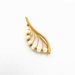 Brosche aus 750 Roségold mit Perle, nachhaltiger second hand Schmuck perfekt aufgearbeitet