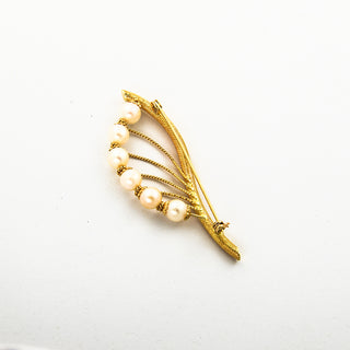 Brosche aus 750 Roségold mit Perle, nachhaltiger second hand Schmuck perfekt aufgearbeitet