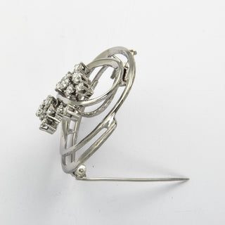 Hans D. Krieger Brosche aus 585 Weißgold mit Brillant, nachhaltiger second hand Schmuck perfekt aufgearbeitet