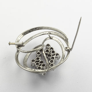 Hans D. Krieger Brosche aus 585 Weißgold mit Brillant, nachhaltiger second hand Schmuck perfekt aufgearbeitet