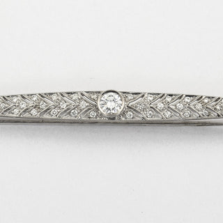 Brosche aus 750 Weißgold mit Brillant, neuwertig, nachhaltiger second hand Schmuck perfekt aufgearbeitet