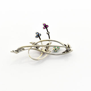 Rubinbrosche aus 750 Weißgold mit Smaragd und Saphir, nachhaltiger second hand Schmuck perfekt aufgearbeitet