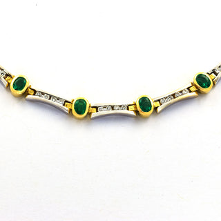 Smaragdcollier aus 750 Gelb- und Weißgold mit Brillant, nachhaltiger second hand Schmuck perfekt aufgearbeitet