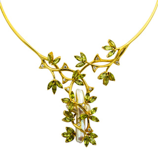 Collier aus 750 Gelbgold mit Peridot, Brillant und Perle, nachhaltiger second hand Schmuck perfekt aufgearbeitet