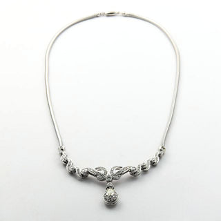 Collier aus 750 Weißgold mit Diamant und Brillant, nachhaltiger second hand Schmuck perfekt aufgearbeitet