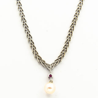 Collier aus 585 Weißgold mit Perle und Rubin, nachhaltiger second hand Schmuck perfekt aufgearbeitet