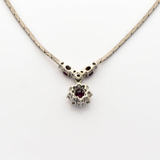 Rubincollier aus 585 Weißgold mit Brillant, nachhaltiger second hand Schmuck perfekt aufgearbeitet