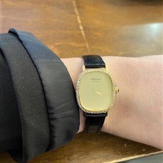 Chopard Handaufzug mit Edelsteinbesatz, gebrauchte Luxusuhren im Top-Zustand