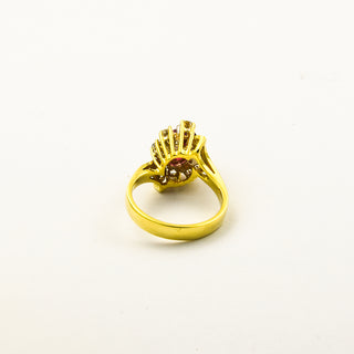 Rubinring aus 585 Gelbgold mit Brillant, nachhaltiger second hand Schmuck perfekt aufgearbeitet