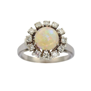 Ring aus 750 Weißgold mit Opal und Brillant, nachhaltiger second hand Schmuck perfekt aufgearbeitet
