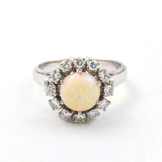 Ring aus 750 Weißgold mit Opal und Brillant, nachhaltiger second hand Schmuck perfekt aufgearbeitet