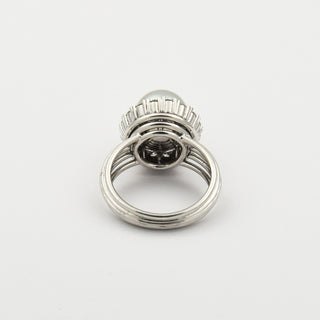 Ring aus 585 Weißgold mit Perle und Brillant, nachhaltiger second hand Schmuck perfekt aufgearbeitet