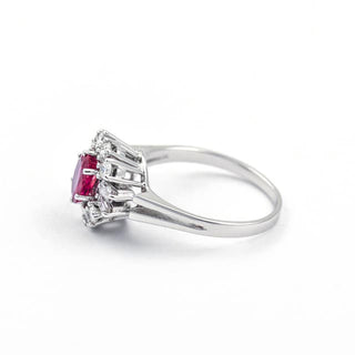 Rubinring aus 585 Weißgold mit Diamant und Brillant, nachhaltiger second hand Schmuck perfekt aufgearbeitet