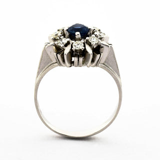 Entourage-Ring aus 585 Weißgold mit Saphir und Brillant, nachhaltiger second hand Schmuck perfekt aufgearbeitet