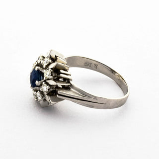 Entourage-Ring aus 585 Weißgold mit Saphir und Brillant, nachhaltiger second hand Schmuck perfekt aufgearbeitet