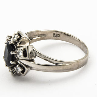 Entourage-Ring aus 585 Weißgold mit Saphir und Brillant, nachhaltiger second hand Schmuck perfekt aufgearbeitet