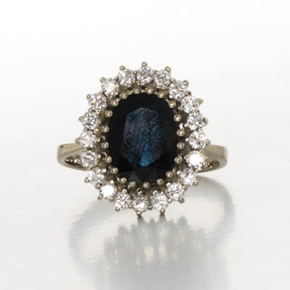 Saphirring aus 585 Weißgold mit Brillant, nachhaltiger second hand Schmuck perfekt aufgearbeitet