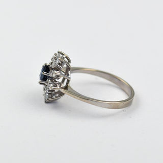 Saphirring aus 585 Weißgold mit Diamant, nachhaltiger second hand Schmuck perfekt aufgearbeitet