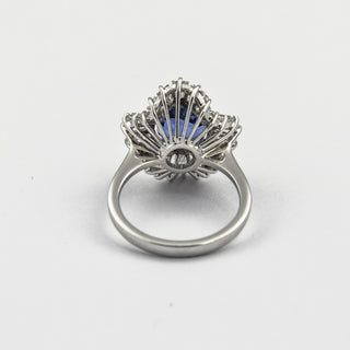 Entourage-Ring aus 750 Weißgold mit Saphir und Diamant, neuwertig, nachhaltiger second hand Schmuck perfekt aufgearbeitet