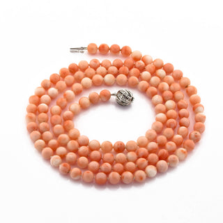 Korallenkette mit Schließe aus 750 Weißgold mit Diamant, nachhaltiger second hand Schmuck perfekt aufgearbeitet