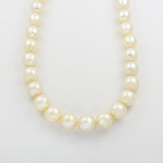 Perlenkette mit Magnetschließe aus 585 Gelbgold, nachhaltiger second hand Schmuck perfekt aufgearbeitet