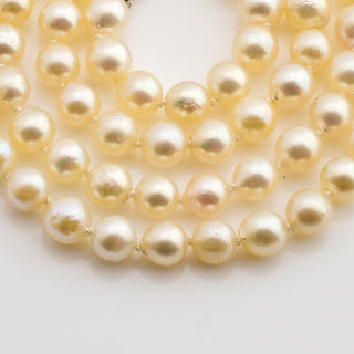 Perlenkette mit Schließe aus 585 Weißgold, nachhaltiger second hand Schmuck perfekt aufgearbeitet