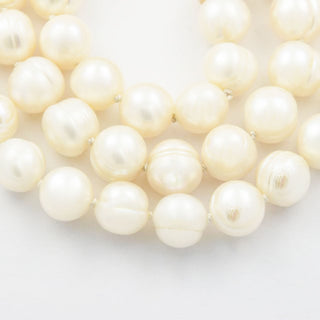 Perlenkette mit Schließe aus 585Gelb- und Weißgold mit Diamant, nachhaltiger second hand Schmuck perfekt aufgearbeitet