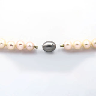 Gellner Stahl Perlenkette mit Schließe aus Edelstahl mit Brillant, nachhaltiger second hand Schmuck perfekt aufgearbeitet