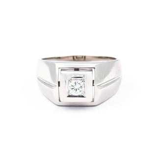 Herrenring aus 585 Weißgold mit Brillant, nachhaltiger second hand Schmuck perfekt aufgearbeitet