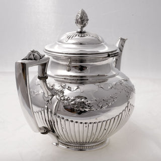 Kanne Schleifen aus 800 Silber, nachhaltiger second hand Schmuck perfekt aufgearbeitet