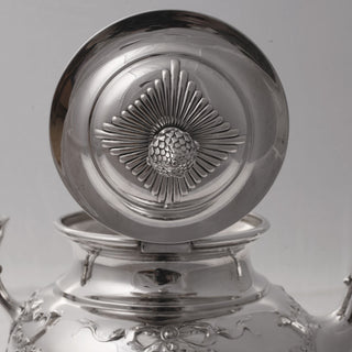 Kanne Schleifen aus 800 Silber, nachhaltiger second hand Schmuck perfekt aufgearbeitet