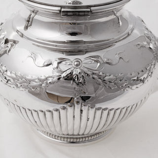 Kanne Schleifen aus 800 Silber, nachhaltiger second hand Schmuck perfekt aufgearbeitet