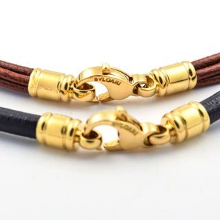 Bulgari Kette mit Anhänger Pyramide aus 750 Gelb- und Weißgold mit Topas, nachhaltiger second hand Schmuck perfekt aufgearbeitet