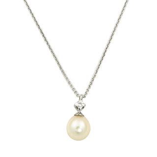 Kette mit Anhänger aus 750 Weißgold mit Perle und Brillant, nachhaltiger second hand Schmuck perfekt aufgearbeitet