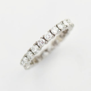 Brillantring aus 750 Weißgold, nachhaltiger second hand Schmuck perfekt aufgearbeitet