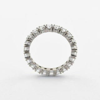 Brillantring aus 750 Weißgold, nachhaltiger second hand Schmuck perfekt aufgearbeitet