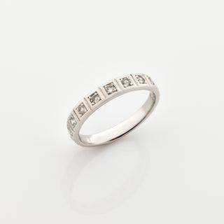 Memoirering aus 585 Weißgold mit Diamant, nachhaltiger second hand Schmuck perfekt aufgearbeitet