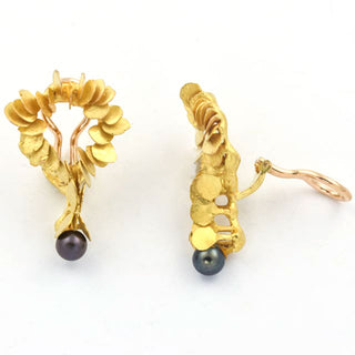 Perlenohrclips aus 750 Gelbgold, nachhaltiger second hand Schmuck perfekt aufgearbeitet