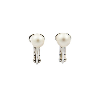 Ohrclips aus 750 Weißgold mit Perle, nachhaltiger second hand Schmuck perfekt aufgearbeitet